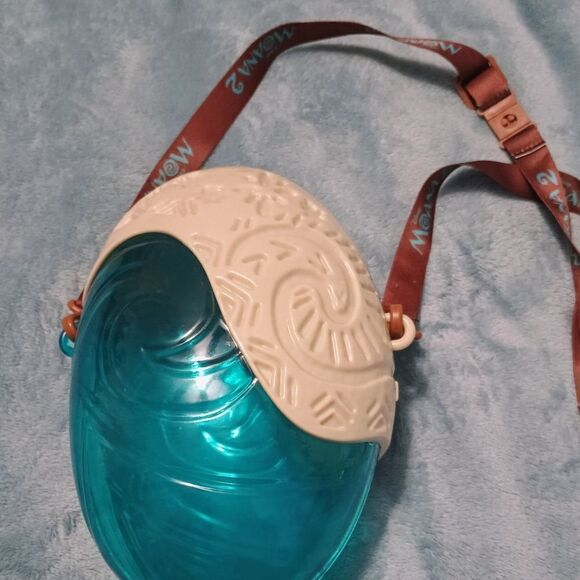 Disney Moana 2 Popcorn Bucket. With adjustable strap. Collectable - Picture 2 of 11